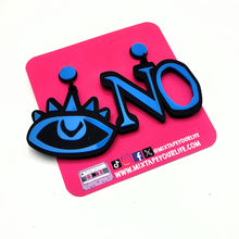 Eye No Dangle Earrings